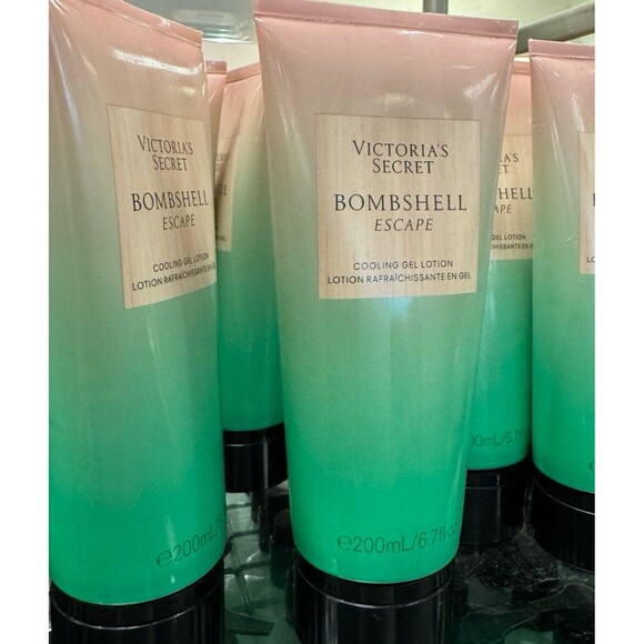 Victoria's Secret Bombshell Escape Cooling Gel Lotion - Picture 1 of 1